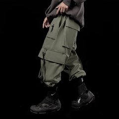 11 Bybbs Dark Cargo Pants
