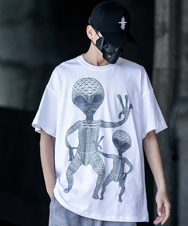 Alien Graphic Tee