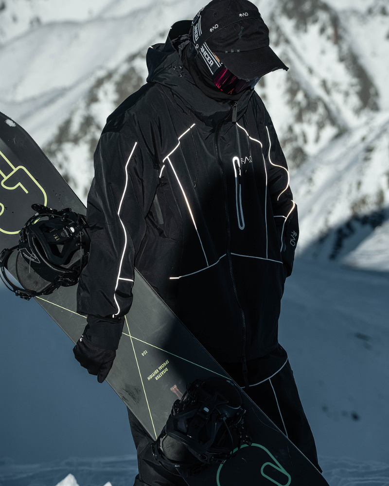 Ski Wear Black Reflective Waterproof Windproof Oversize Ski Suit - Men's