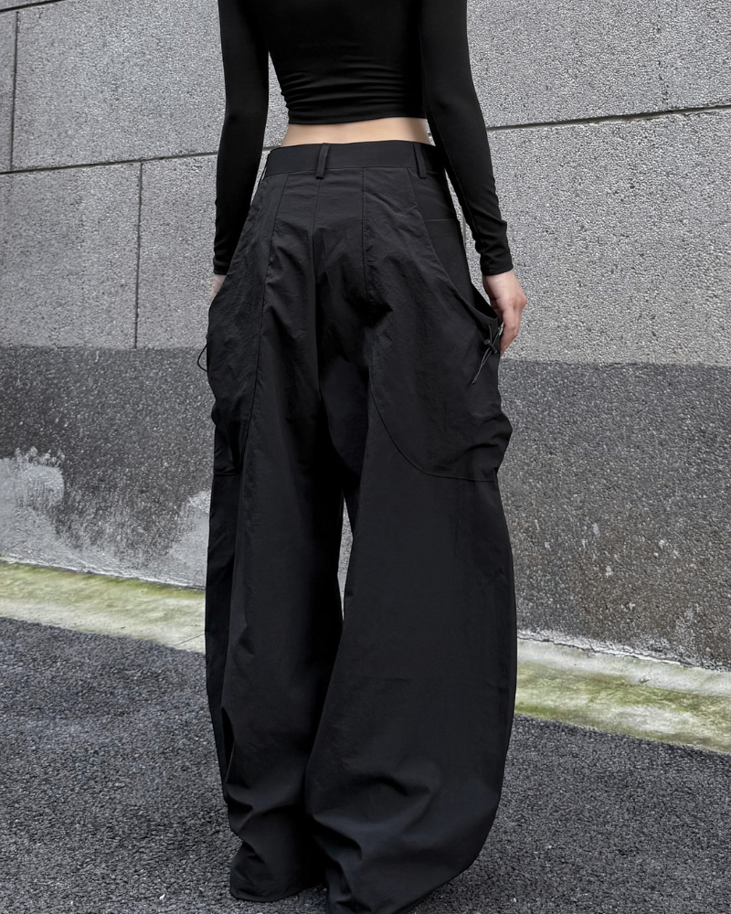 Streetwear Curved Wide-Fit Women Cargo Pants