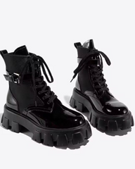 Side Pockets Leather Boots