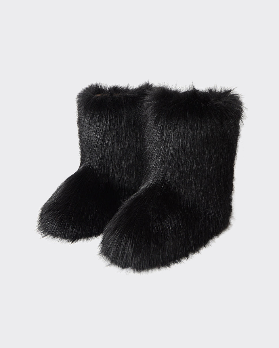 Fuzzy Snow Boots